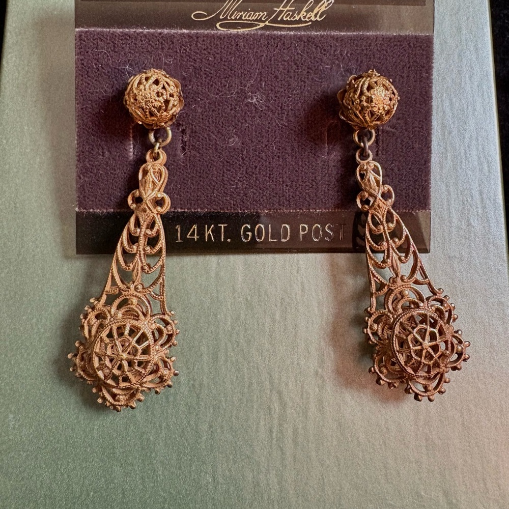 Miriam Haskell Ornate Gold Drop Earrings signed with original card RARE! - Picture 5 of 8